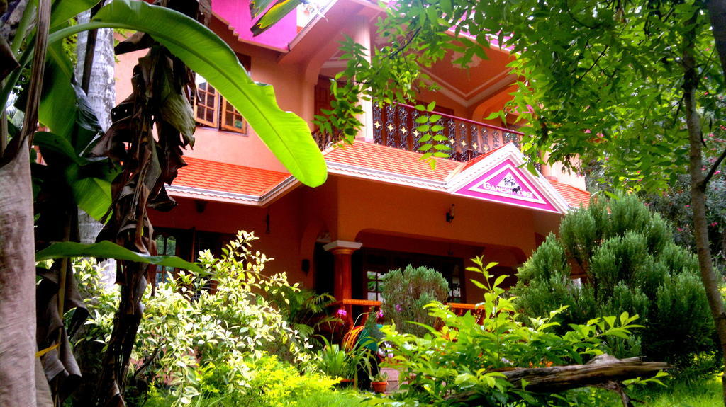 Ganesh House Homestay Kovalam Luaran gambar