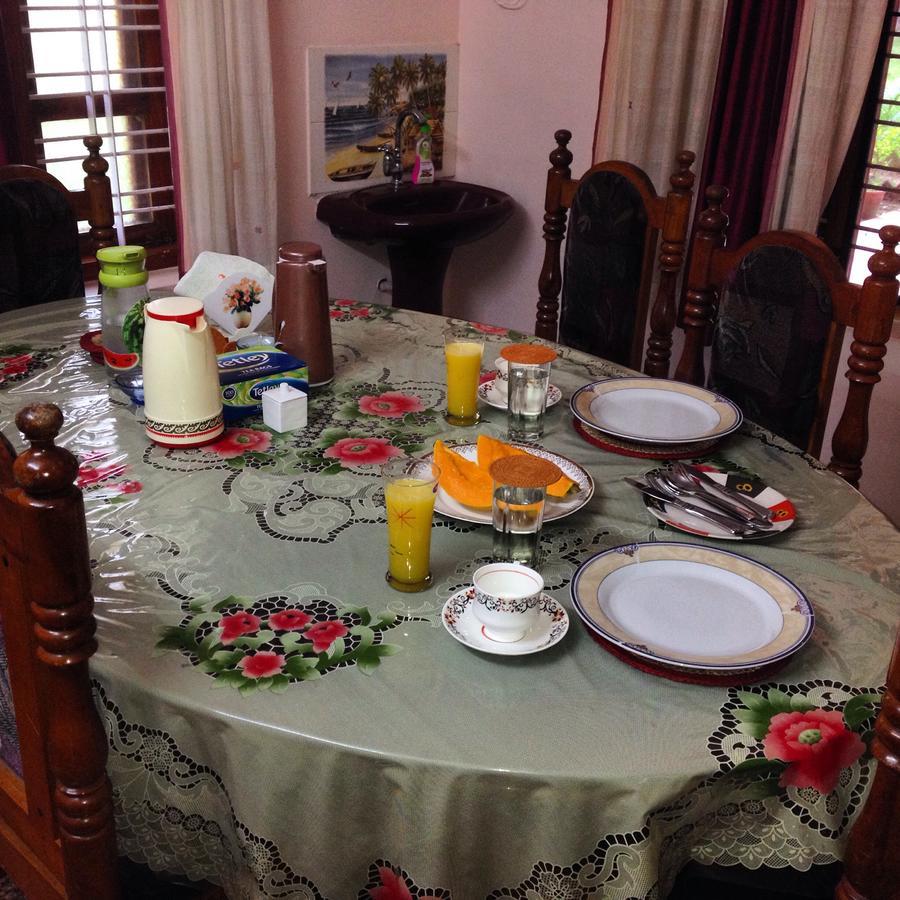Ganesh House Homestay Kovalam Luaran gambar