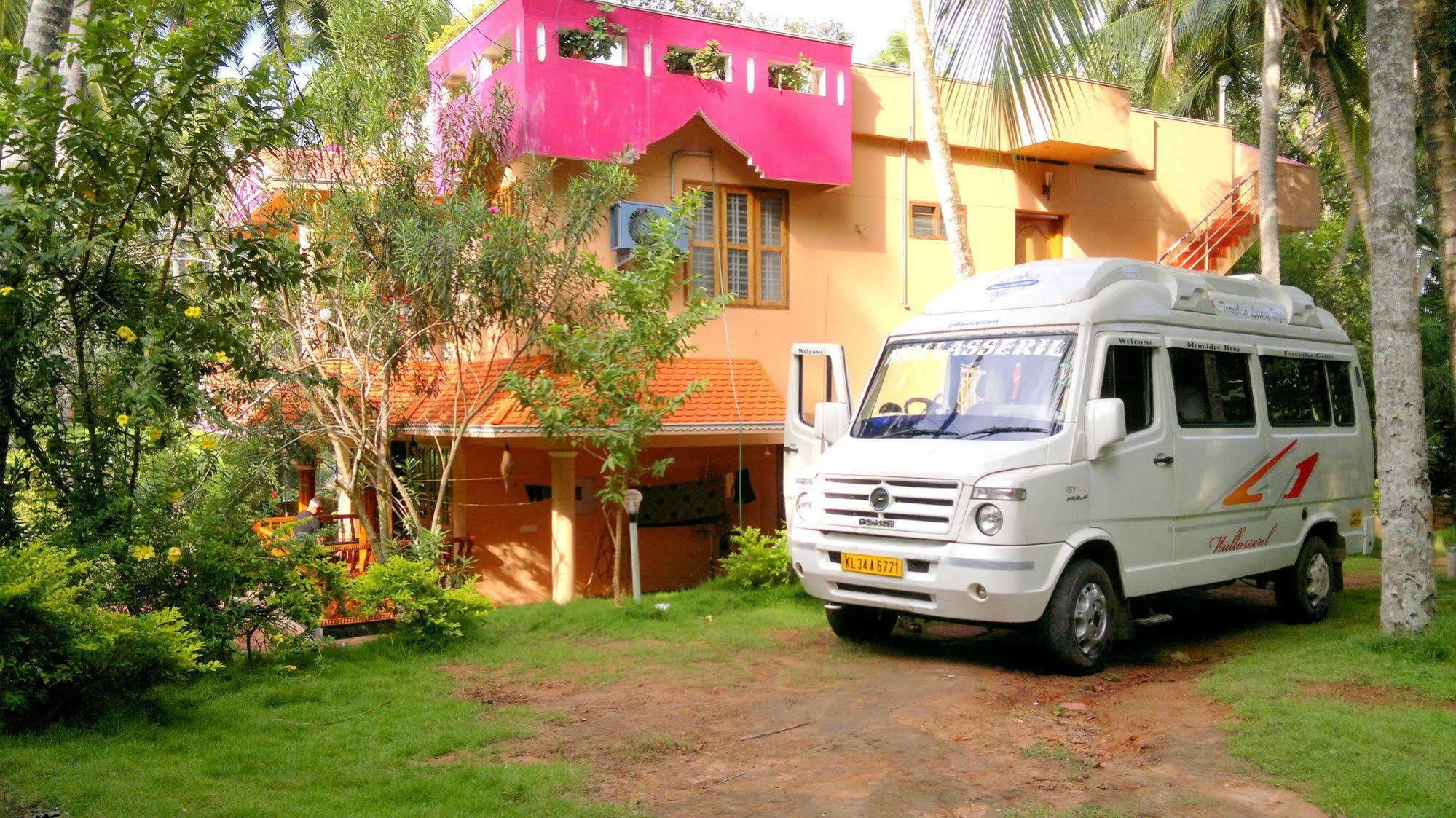 Ganesh House Homestay Kovalam Luaran gambar