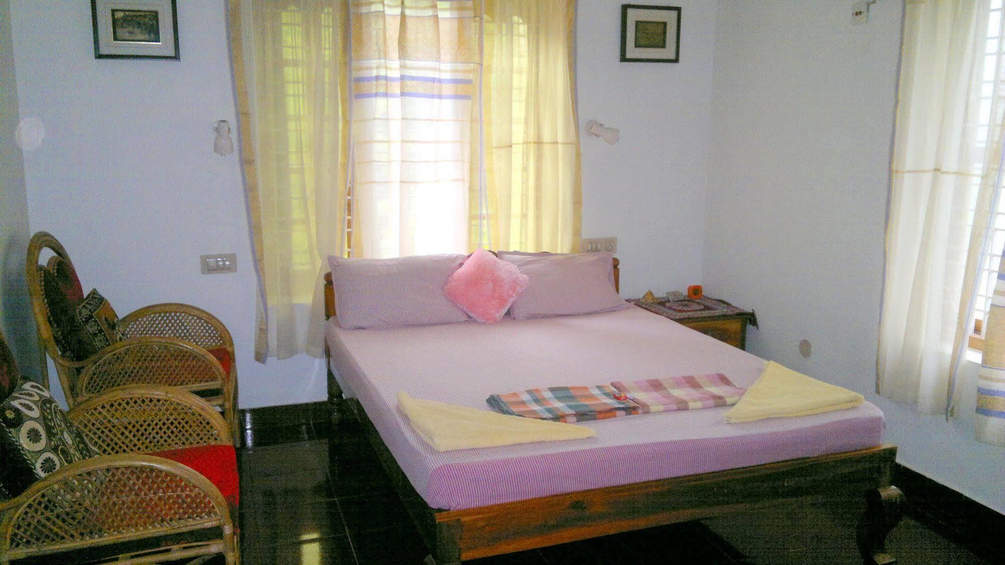 Ganesh House Homestay Kovalam Luaran gambar